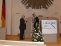 Dr. Rembert Elbers (links) mit dem DGRA-Vorsitzenden, Dr. Ulrich Granzer (rechts) (Quelle: Dr. Helga Blasius)