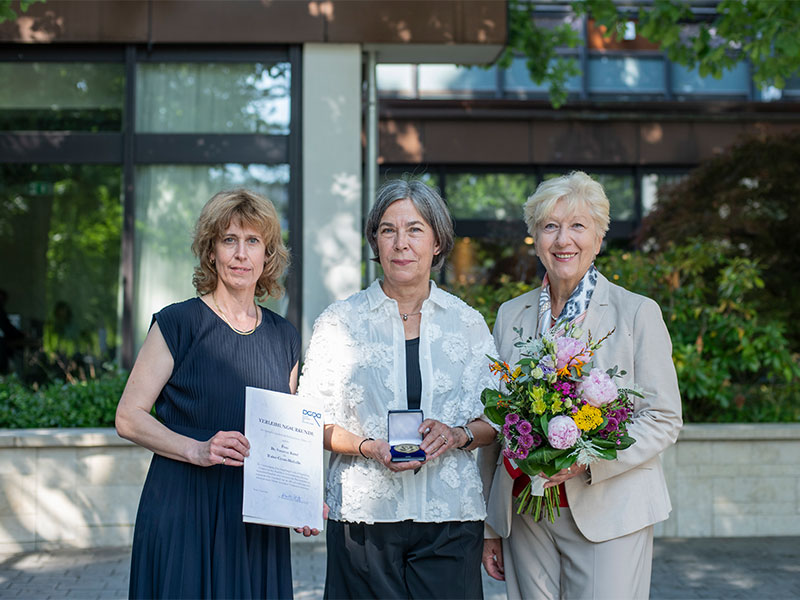 Verleihung der Walter Cyran-Medaille an Frau Dr. Susanne Keitel Verleihung der Walter Cyran-Medaille an Frau Dr. Susanne Keitel