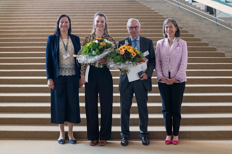 Preisverleihung 2019 | Gezeigte Personen: v.l.n.r.: Frau Dr. Hammerbacher, Frau Wehage, Herr Dr. Robert, Frau Dr. Keitel Preisverleihung 2019
