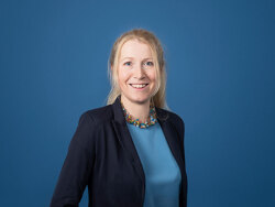 Charlotte Lorenz<br>Geschäftsführerin DGRA Charlotte Lorenz<br>Geschäftsführerin DGRA